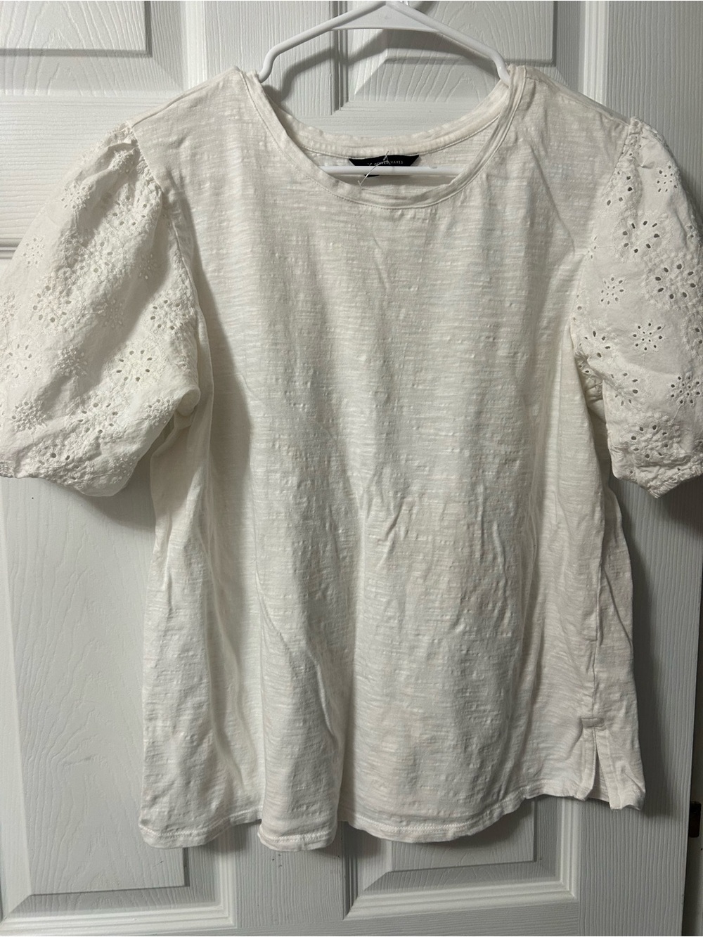 🔥$2 Denver Hayes White Eyelet Puff-Sleeve Cotton Tee size XL